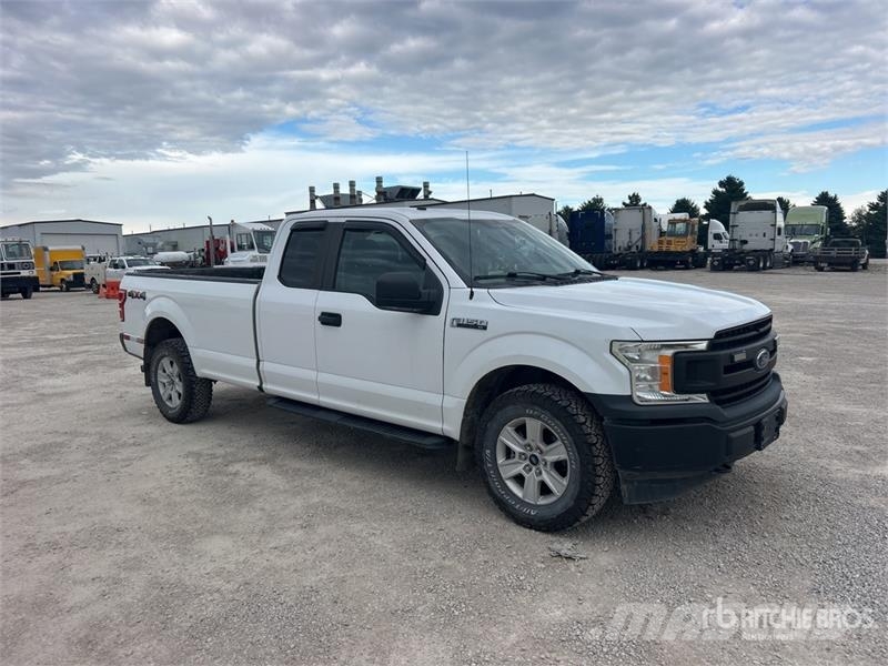 Ford F-150 XL 4x4 Extended Cab Pickup Andere Transporter
