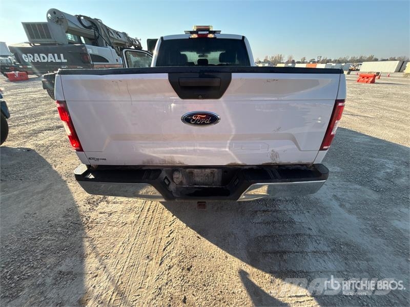 Ford F-150 XL 4x4 Extended Cab Pickup Drugi