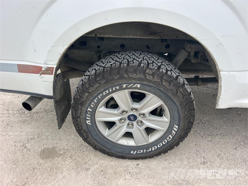 Ford F-150 XL 4x4 Extended Cab Pickup Andere Transporter