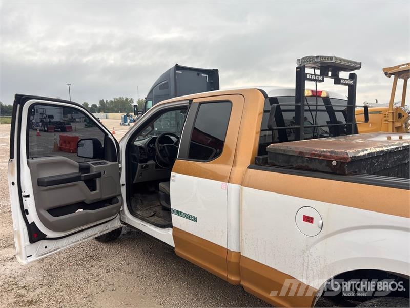 Ford F-150 XL 4x4 Extended Cab Pickup 기타