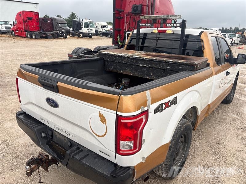 Ford F-150 XL 4x4 Extended Cab Pickup 기타