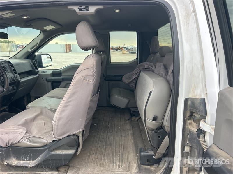 Ford F-150 XL 4x4 Extended Cab Pickup Andere Transporter