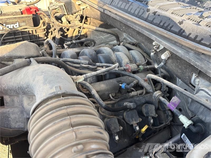 Ford F-150 XL 4x4 Extended Cab Pickup Drugi