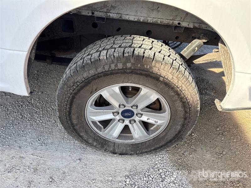 Ford F-150 XL 4x4 Extended Cab Pickup その他