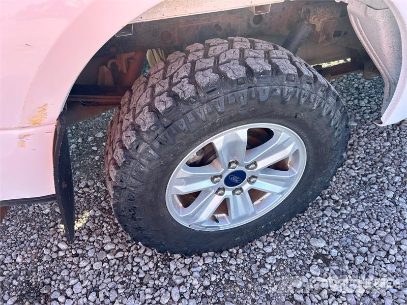 Ford F-150 XLT 4x4 Crew Cab Pickup Other