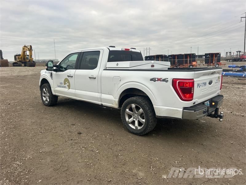 Ford F-150 XLT 4x4 Crew Cab Pickup その他