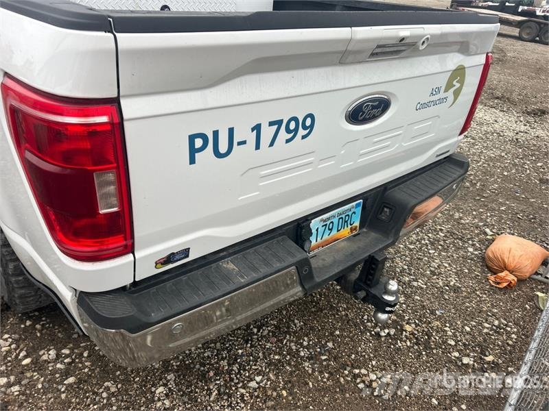 Ford F-150 XLT 4x4 Crew Cab Pickup その他