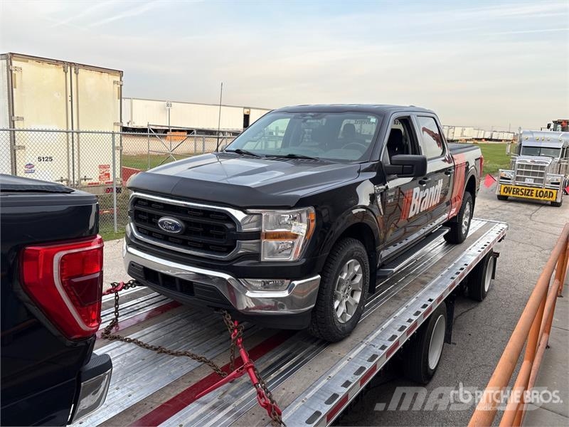 Ford F-150 XLT 4x4 Crew Cab Pickup Andere Transporter