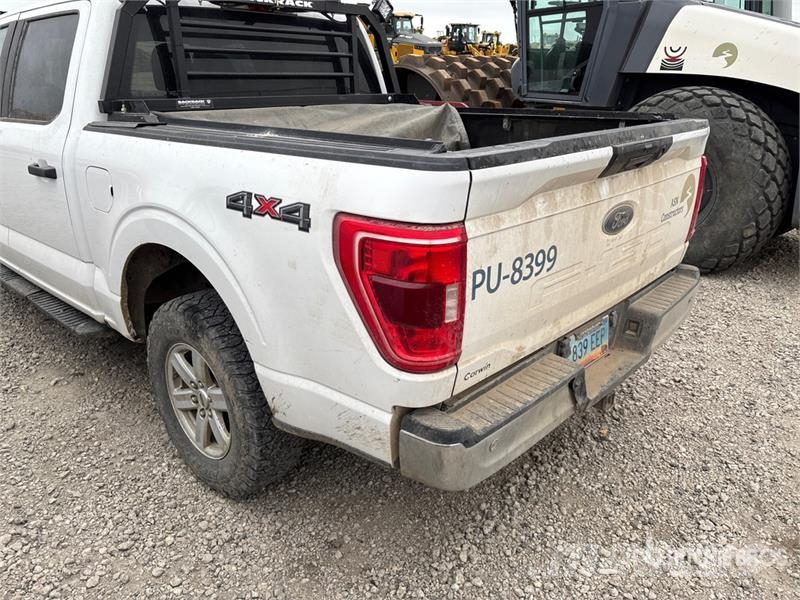 Ford F-150 XLT 4x4 Crew Cab Pickup Andere Transporter