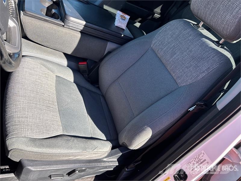 Ford F-150 XLT 4x4 Crew Cab Pickup Drugi
