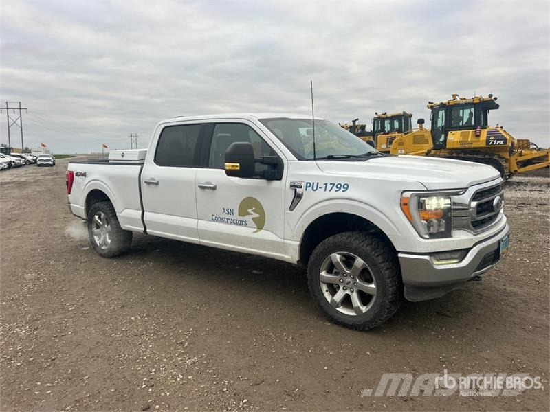 Ford F-150 XLT 4x4 Crew Cab Pickup その他