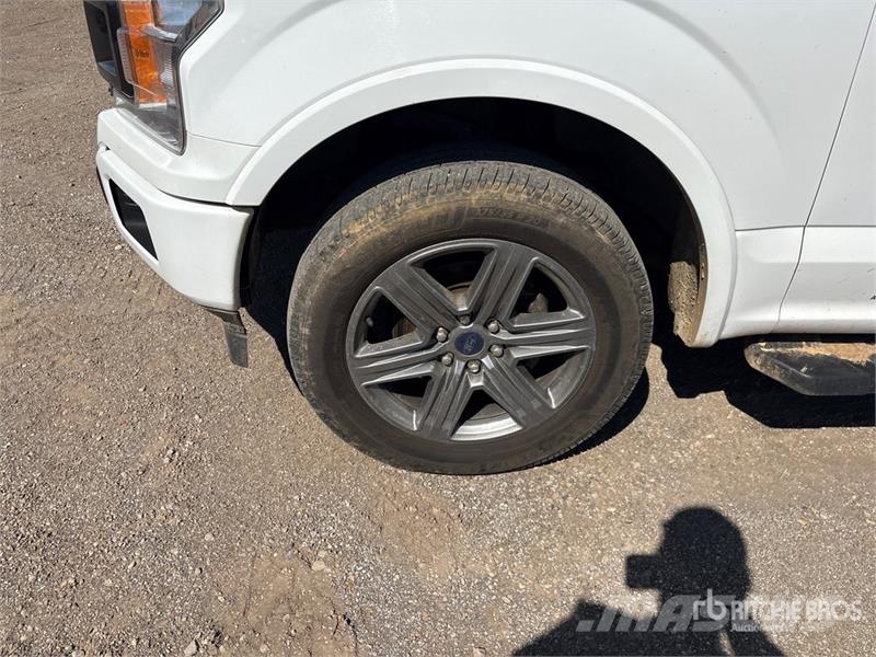 Ford F-150 XLT 4x4 Crew Cab Pickup 其他