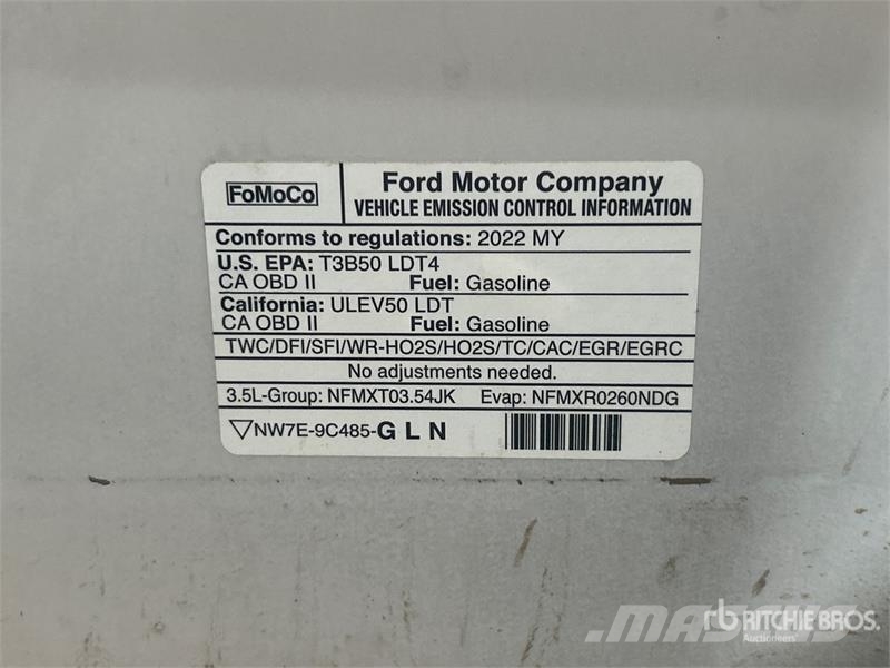 Ford F-150 XLT 4x4 Crew Cab Pickup その他