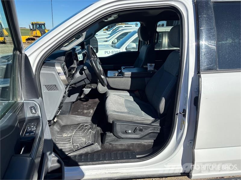 Ford F-150 XLT 4x4 Crew Cab Pickup Drugi