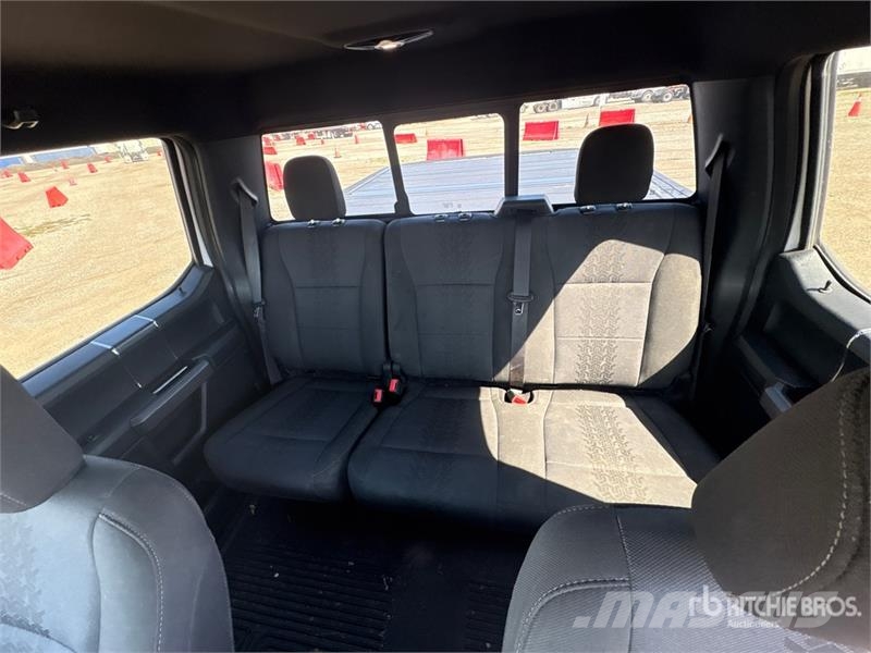 Ford F-150 XLT 4x4 Crew Cab Pickup 其他