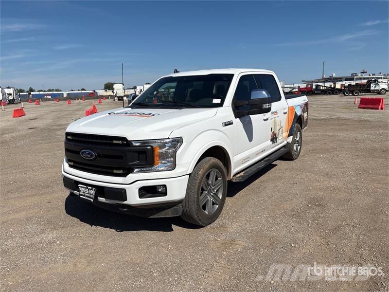 Ford F-150 XLT 4x4 Crew Cab Pickup 其他