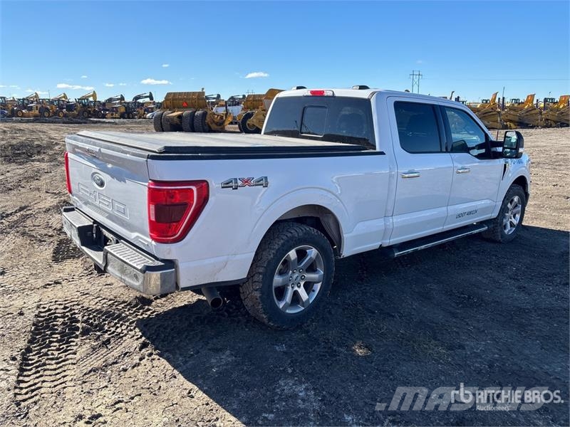 Ford F-150 XLT 4x4 Crew Cab Pickup Drugi
