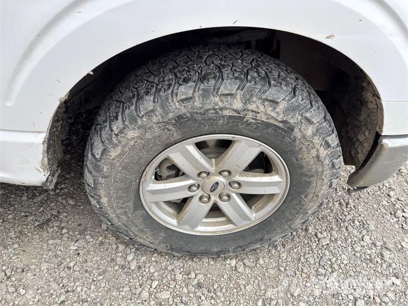 Ford F-150 XLT 4x4 Crew Cab Pickup Andere Transporter