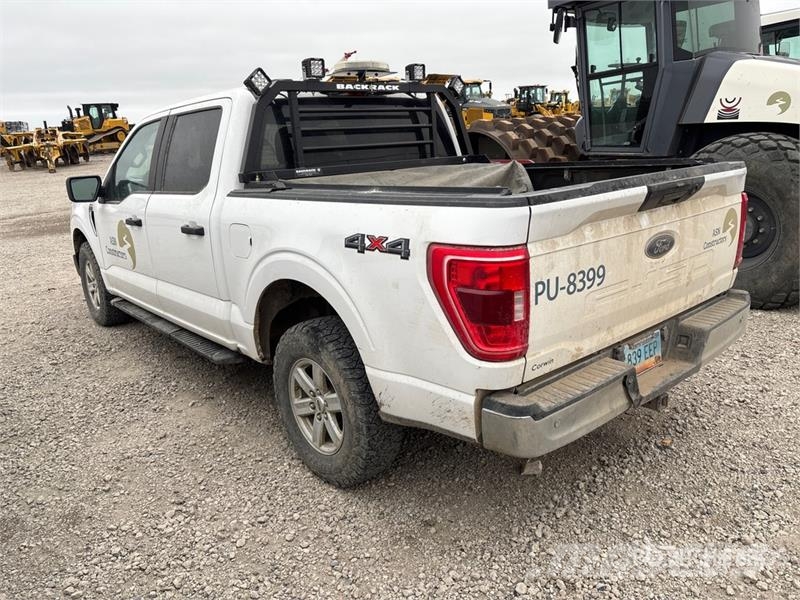 Ford F-150 XLT 4x4 Crew Cab Pickup Andere Transporter