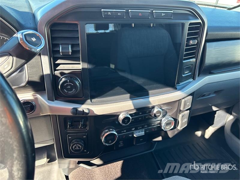 Ford F-150 XLT 4x4 Crew Cab Pickup Drugi