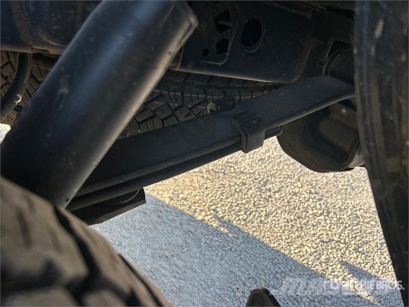 Ford F-150 XLT 4x4 Crew Cab Pickup Egyéb