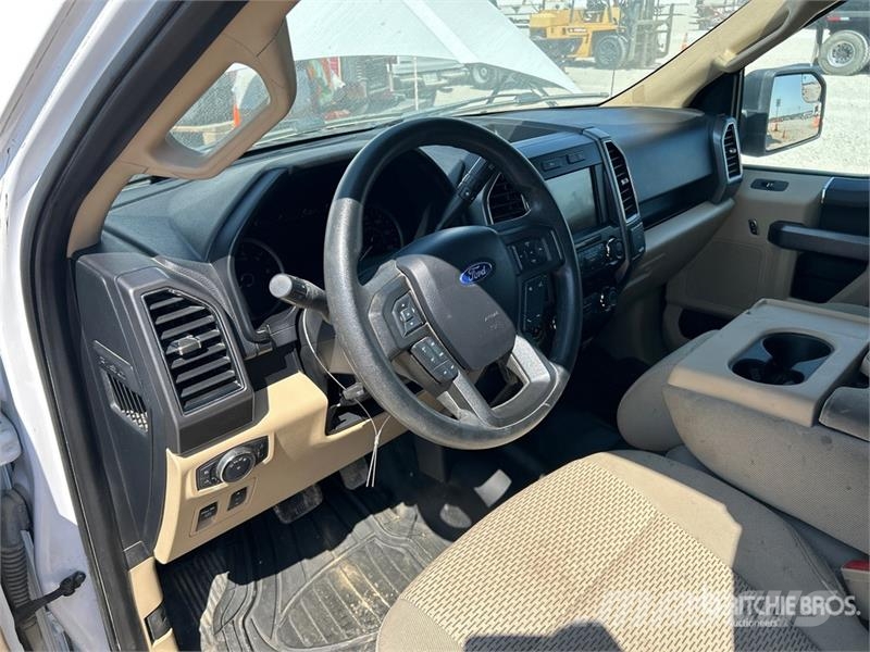 Ford F-150 XLT 4x4 Extended Cab Pickup Інше