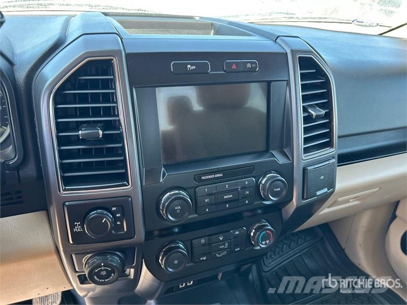 Ford F-150 XLT 4x4 Extended Cab Pickup Інше