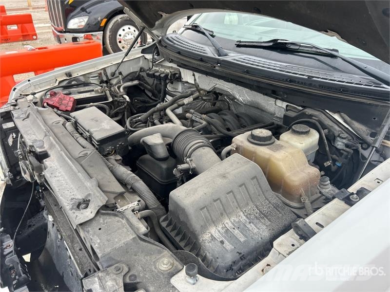 Ford F-150 XLT 4x4 Extended Cab Pickup その他