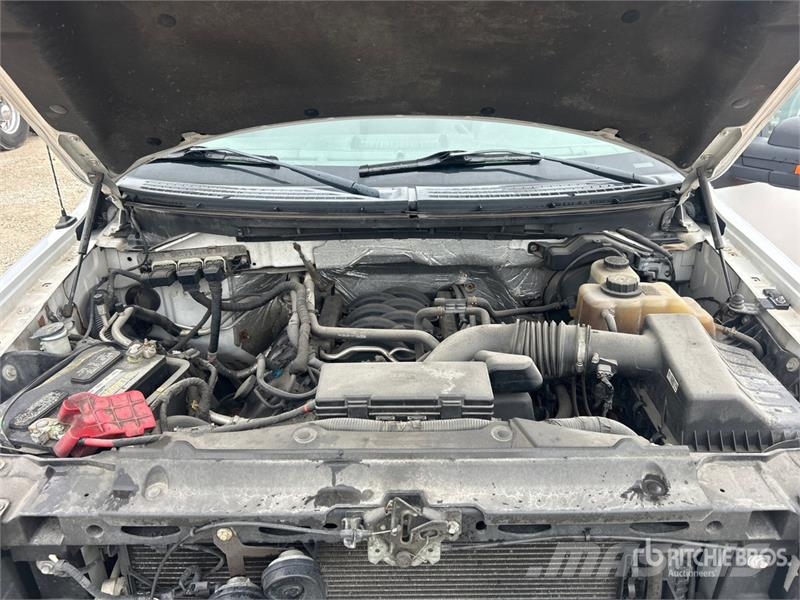 Ford F-150 XLT 4x4 Extended Cab Pickup その他