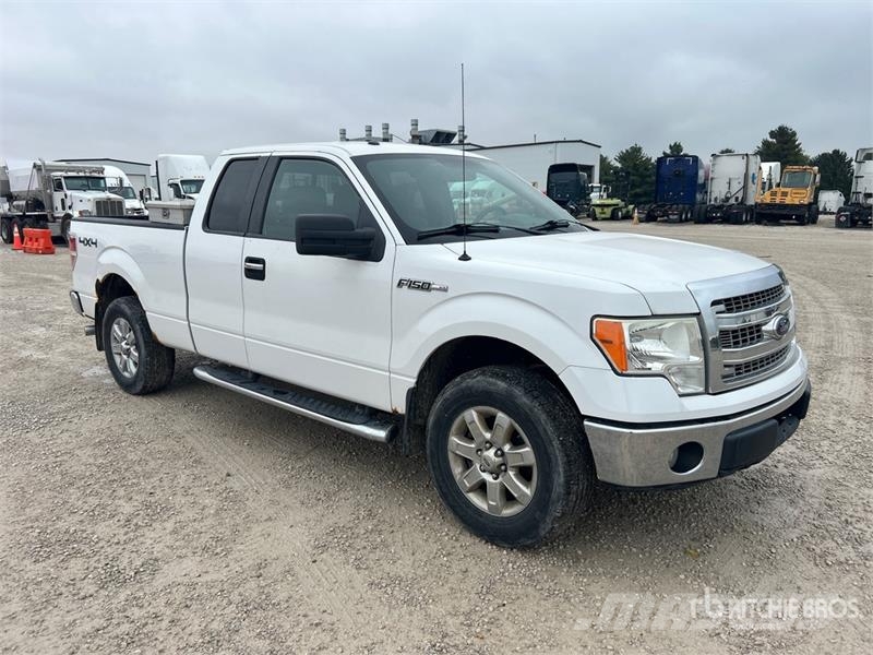 Ford F-150 XLT 4x4 Extended Cab Pickup その他