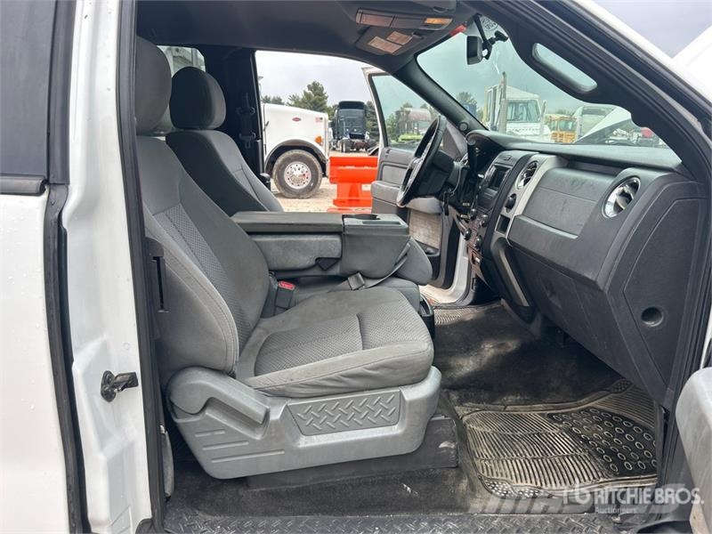 Ford F-150 XLT 4x4 Extended Cab Pickup その他