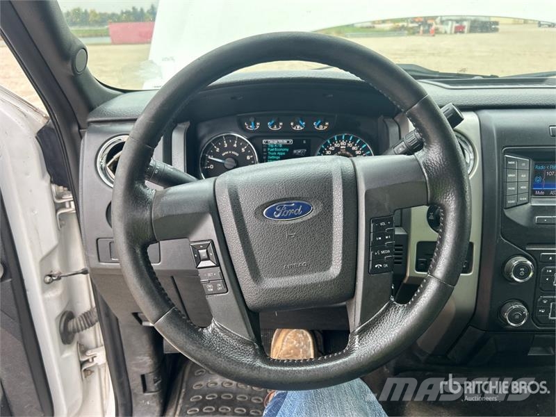 Ford F-150 XLT 4x4 Extended Cab Pickup その他