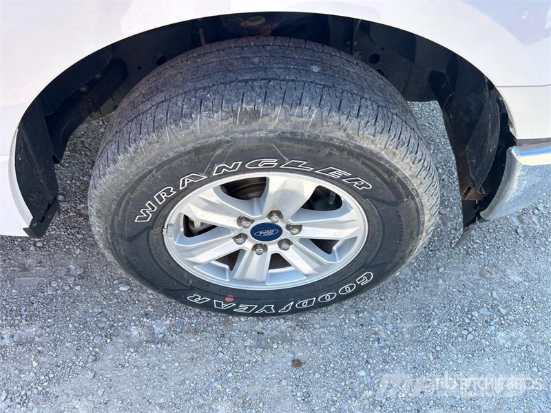 Ford F-150 XLT 4x4 Extended Cab Pickup Інше