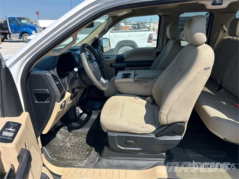 Ford F-150 XLT 4x4 Extended Cab Pickup Інше