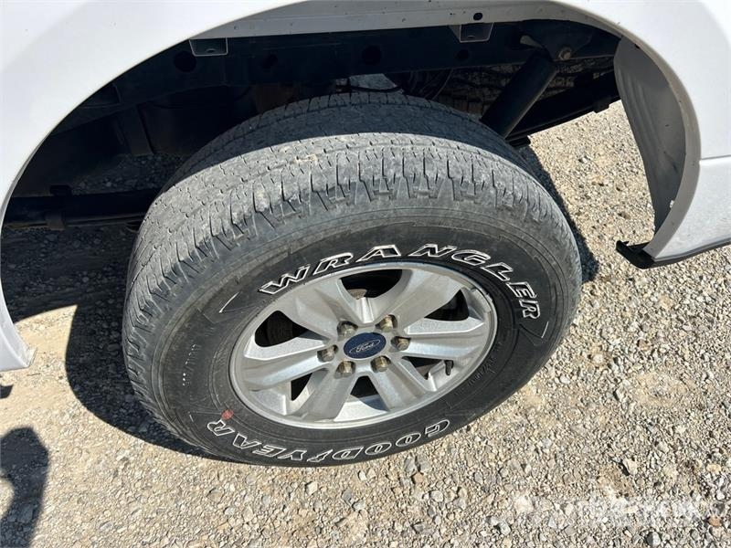 Ford F-150 XLT 4x4 Extended Cab Pickup Інше
