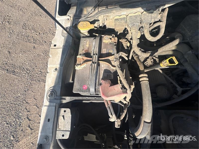 Ford F-250 Platformas/izkraušana no sāniem