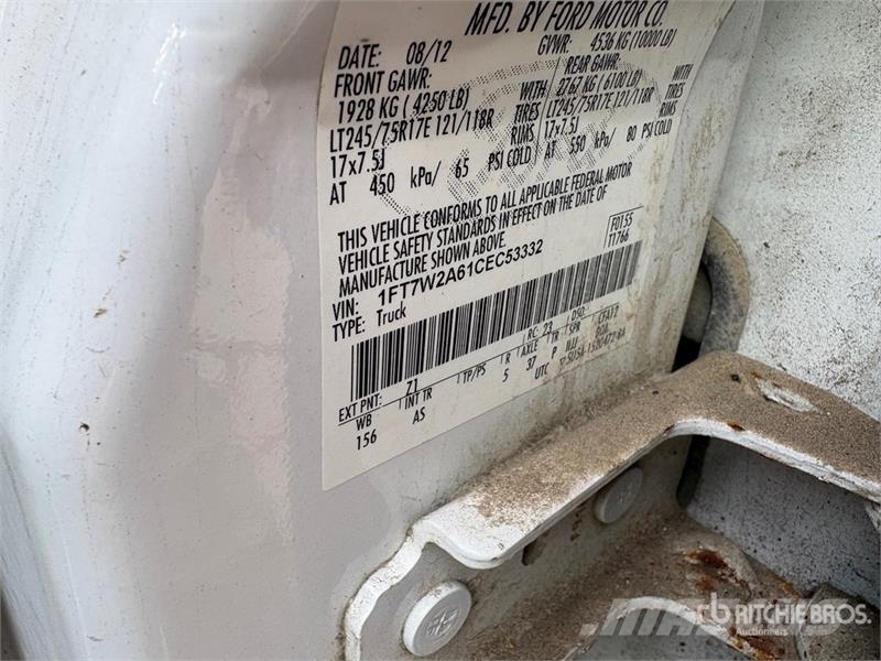 Ford F-250 4x2 Crew Cab Pickup (Inoperable) Άλλα Vans