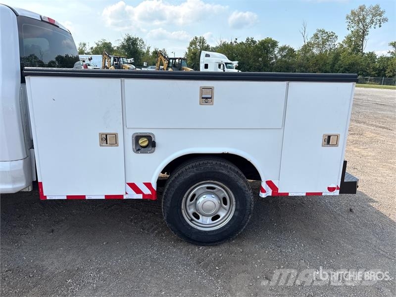 Ford F-250 4x2 Utility Truck Пикапи