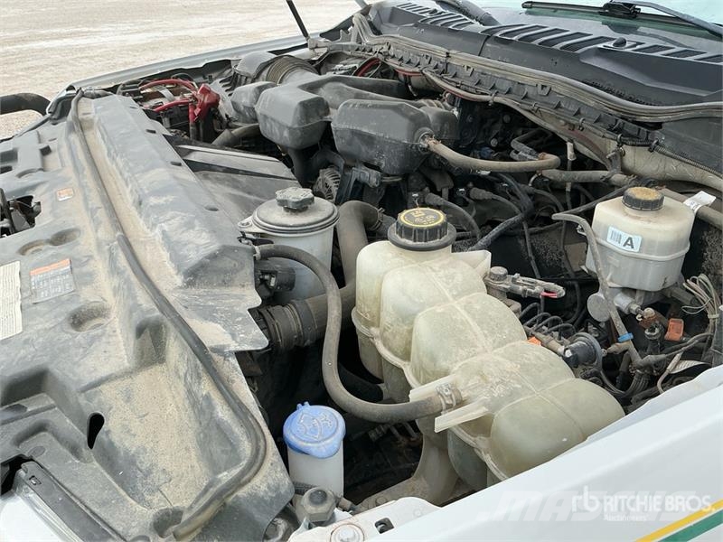 Ford F-250 4x4 Crew Cab Pickup Other
