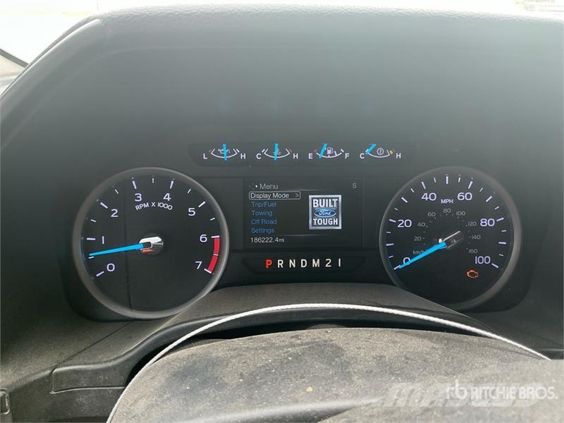 Ford F-250 4x4 Crew Cab Pickup Ostalo