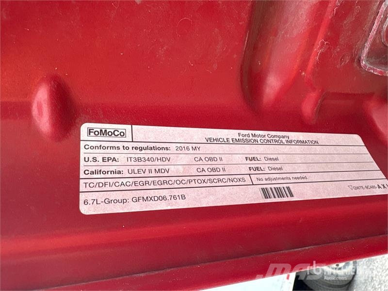 Ford F-250 4x4 Crew Cab Pickup Andre