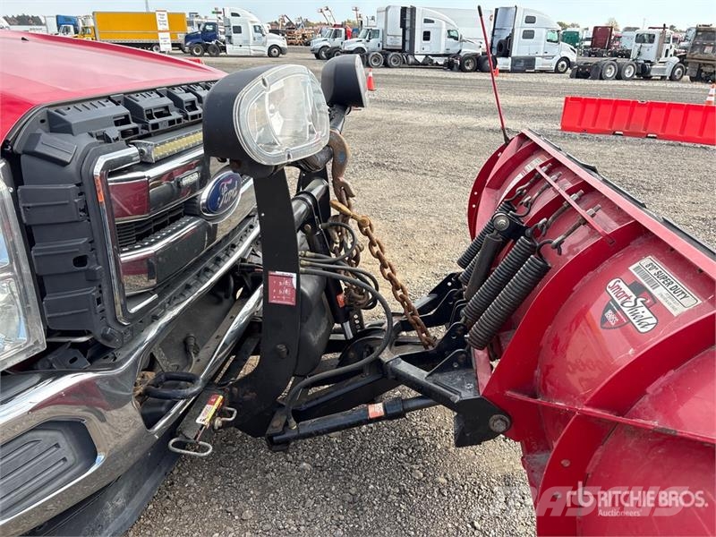 Ford F-250 4x4 Crew Cab Pickup Andre