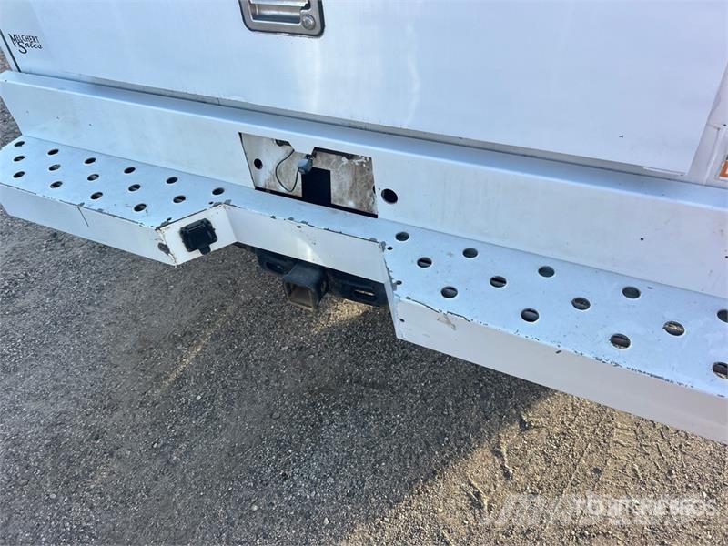 Ford F-250 4x4 Crew Cab Utility Truck Vieglais kravas automobilis/izkraušana no sāniem