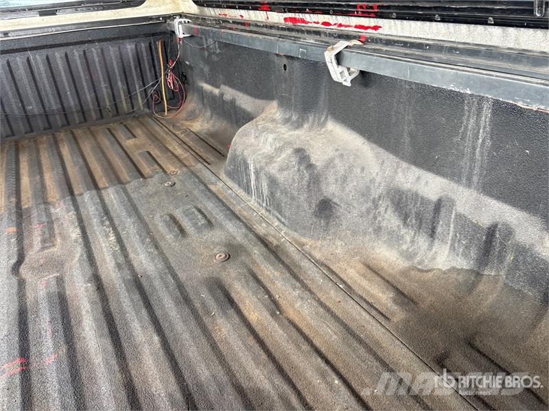 Ford F-250 4x4 Crew Cab Pickup Andre