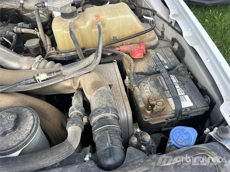 Ford F-250 Lariat 4x4 Crew Cab Pickup 其他