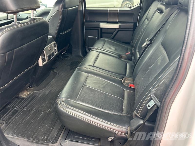 Ford F-250 Lariat 4x4 Crew Cab Pickup Andre