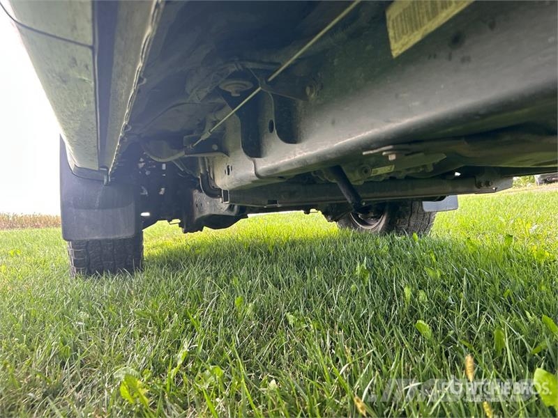 Ford F-250 Lariat 4x4 Crew Cab Pickup 其他