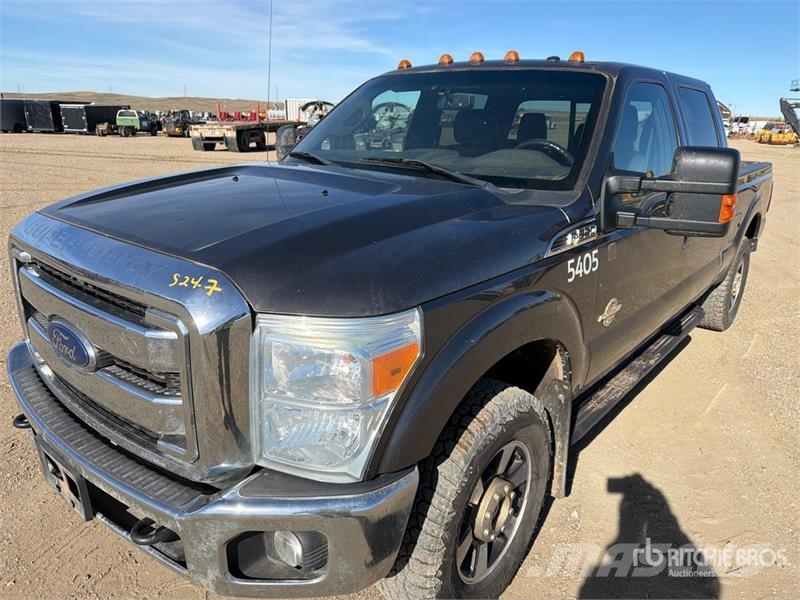Ford F-250 Lariat 4x4 Crew Cab Pickup Ostalo