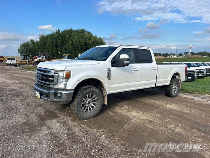Ford F-250 Lariat 4x4 Crew Cab Pickup 其他