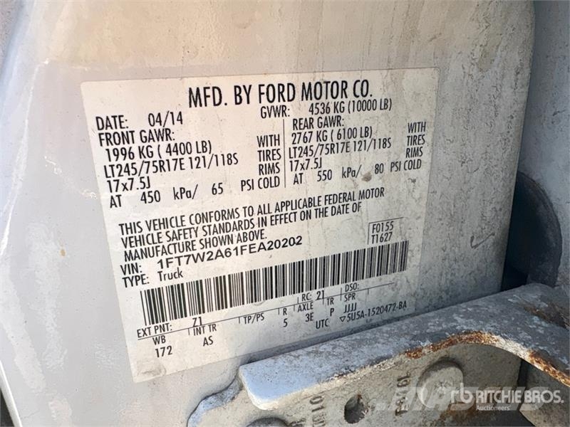Ford F-250 XL 4x2 Crew Cab Pickup Drugi